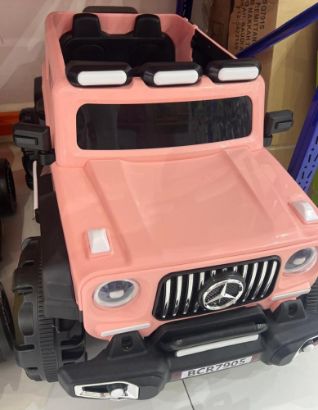 صورة جيب مرسيدس فخم